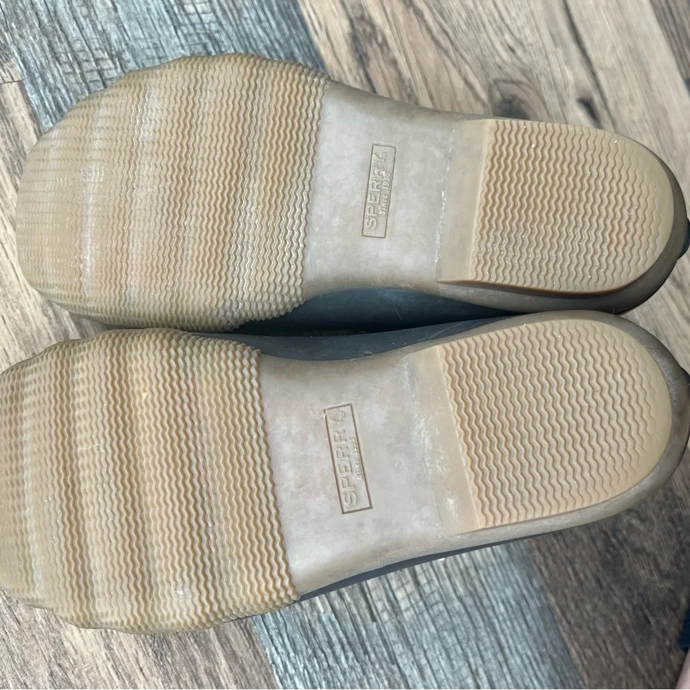 SOLD!! Sperry salt water duck boots size 7 excellent condition mint leather - Picture 10 of 10
